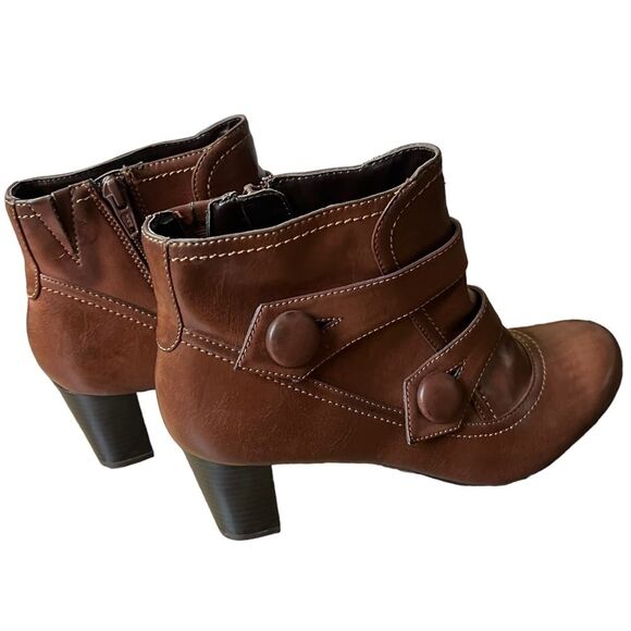 Naturalizer Marloe Brown Distressed Booties - 8M women - Picture 1 of 16